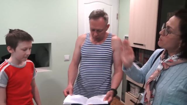 УЧИТЕЛЬНИЦА ПРИШЛА К ГРИФЕРУ ДОМОЙ В РЕАЛЬНОЙ ЖИЗНИ И? смотреть онлайн