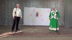 луна повисла над околицей слушать