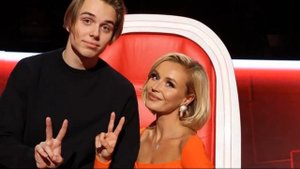 17 летний сын Полины Гагариной снялся с 21 летней возлюбленной из Воронежа