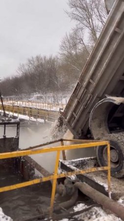 Высота снега в Череповце преодолела психологическую отметку в один метр