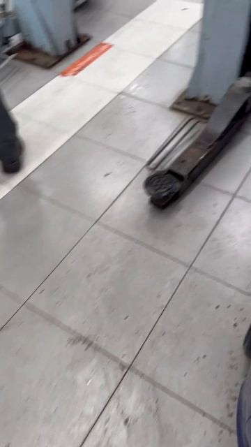 Оторванный порог :( смотреть онлайн