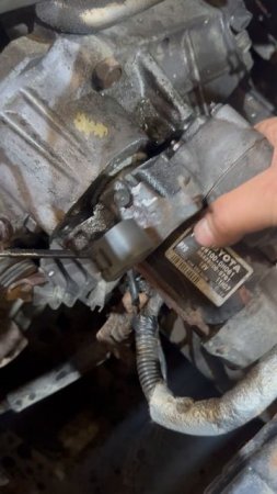 Авенсис,прикипел стартер к кпп🤣🤣🤣