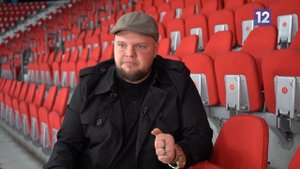 Смотрите, кто пришел: Глеб Петров между поэзией и хоккем