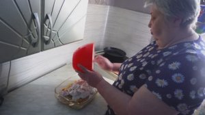 ТРЕСКА С КАПУСТОЙ ПО-ДЕРЕВЕНСКИ пенсионерка вкусно готовит ПЛОТНО ПОКУШАЛ И ПОРАБОТАЛ НА ФАЗЕНДЕ СЫН