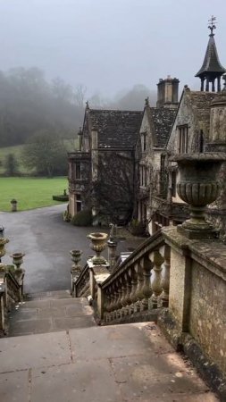 Деревня #Касл_Комб #Англия.

Castle Combe - небольшая деревня в Котсуолде, графство Уилтшир, Англия.