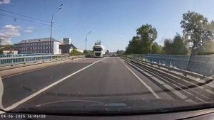 В Вышнем Волочке фура врезалась в ВАЗ-2114