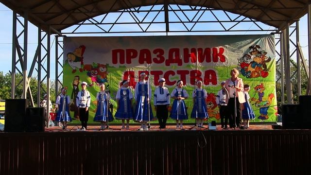 11 Образцовый коллектив, детский народный вокальный ансамбль «Разгуляй» – «Летели две птички».