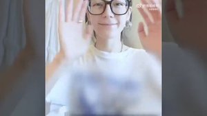 Дильраба в жизни и перед выходом на сцену.