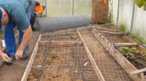 Столбчатый фундамент. Изготовление опалубки для сваи из сетки