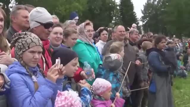 Рыцарский турнир 9 июля 2017 г. в г.Тихвин, поляна рядом с церковью "Крылечко" смотреть онлайн