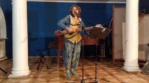 18058.mp4 Елена ФРОЛОВА В МУЗЕЕ-КВАРТИРЕ А.Н.Толстого. 11.08. 2021