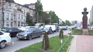 В Дагестане ГИБДД зафиксировала 500 случаев использования мобильного телефона водителями за рулём