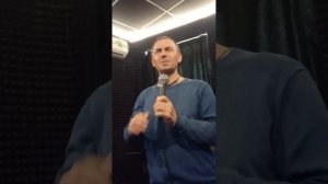 Олег Рыбаков-"А любовь осенняя"(кавер-версия) .mp4