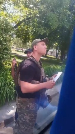 Я не рождён для войны - людолов насмехается над теми, кого считает стадом баранов.