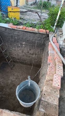 подъём земли из ямы