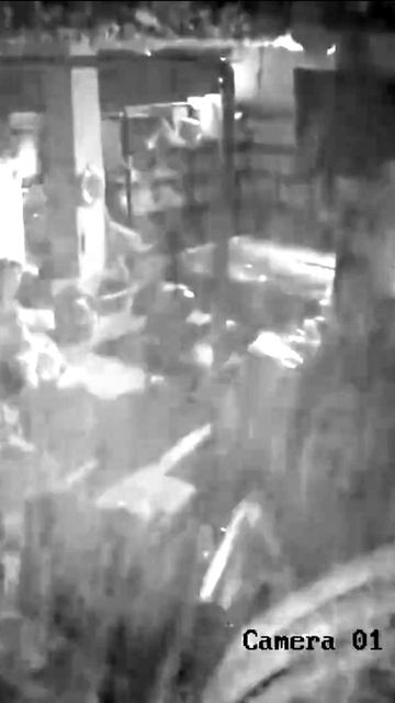 Момент землетрясения в магазине магнитудой 5,6 балла Тибет Китай
