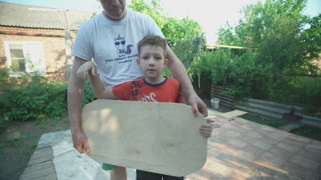 Делаем балансборд своими руками, всей семьей .