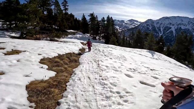 Зимние Каникулы в Альпах. Лыжи, солнце, смех смотреть онлайн