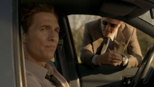 Раст осматривает Берта (Настоящий детектив) смотреть онлайн