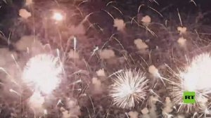 عروض نارية مبهرة تضيء سماء أبوظبي في أولى ليالي عيد الأضحى المبارك