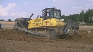 Бульдозер New Holland D180