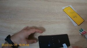 Как переклеить защитное стекло телефона самостоятель