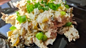 Простой мясной салат. А какой вкусненький. Рецепт приготовления салата.