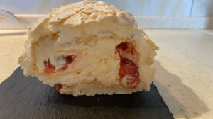 Меренговый рулет