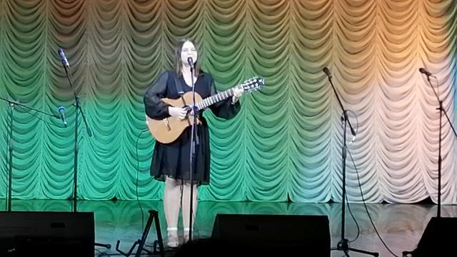 Размах крыла, сл. и муз. Любовь Захарченко