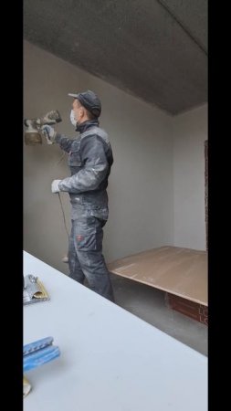 Грунтовка стен после шпаклевочных работ. Калининград. Светлогорск.
