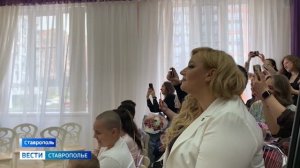 Боец СВО трогательно поздравил дочку с выпускным в детском саду