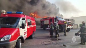Кадры мощного пожара на складе в подмосковном Пушкино