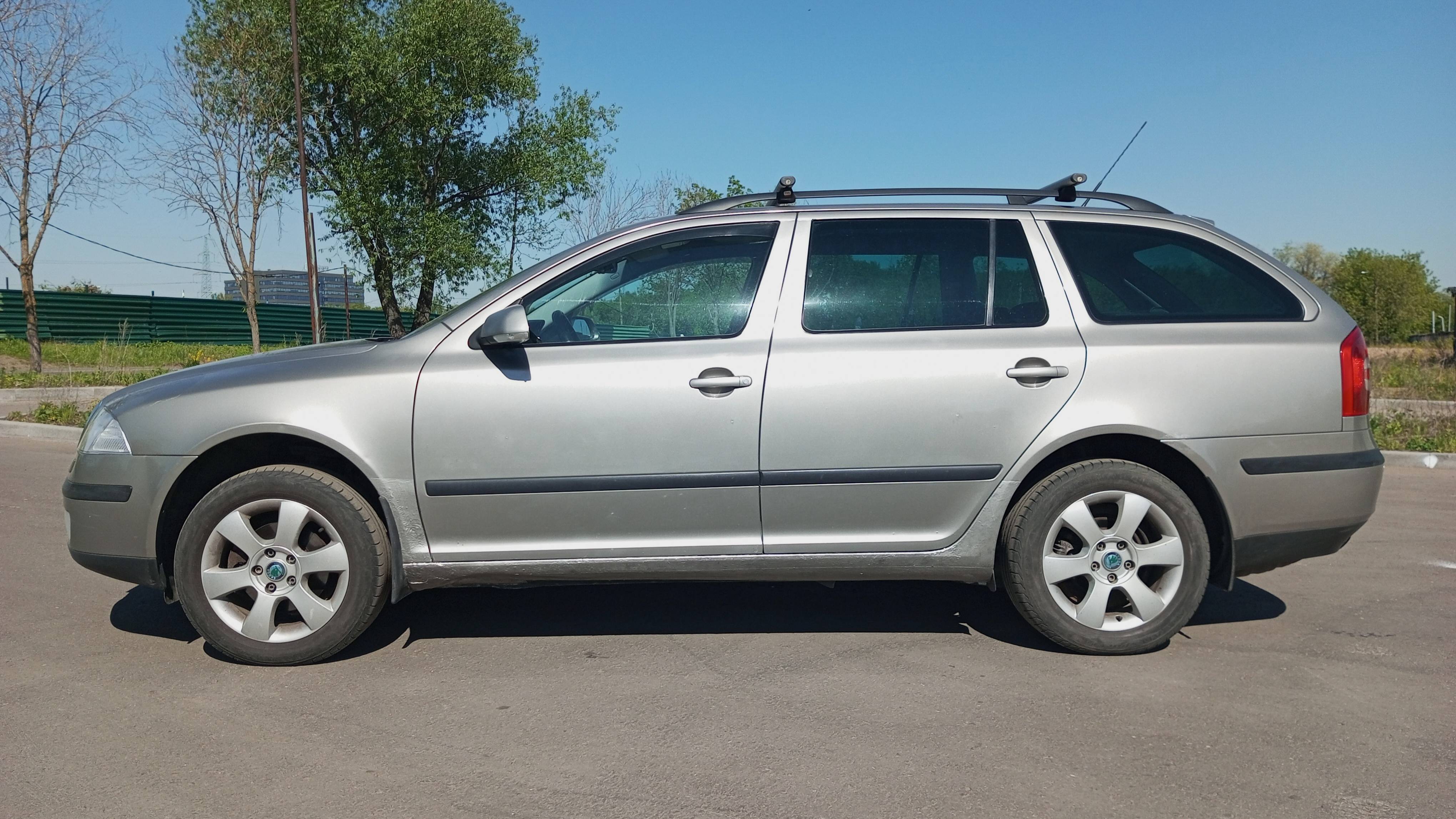 Продаю. Skoda Octavia 2008 года. 1.6 MT  кузов универсал.