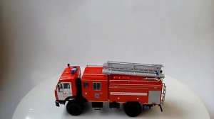 Собранная модель - КАМАЗ АЦ-3-40 (AVD Models)