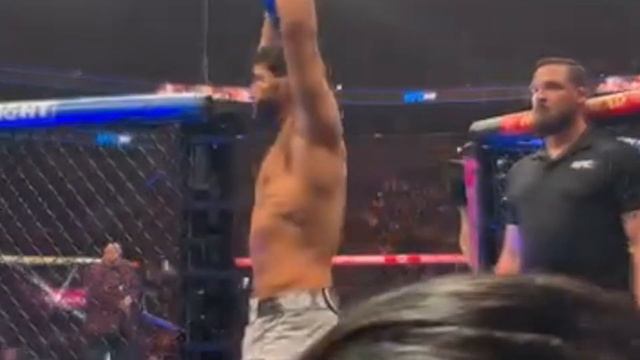 Настоящая причина отмены боя Ислама Махачева против А смотреть онлайн