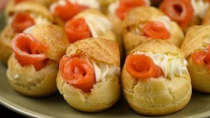 Профитроли с красной рыбой на праздничный стол. 2021