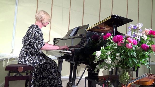 Марина Крючкова - Хайно Каски, Ночь на берегу моря