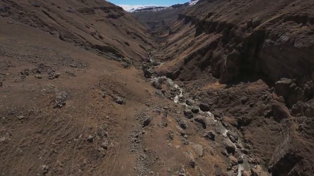 Хунзах. Водопад Тобот. Дагестан. Снято на DJI Avata2. #dji #drone смотреть онлайн