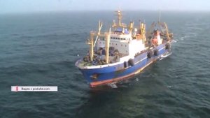 Сенегал не выпускает русское судно / A24