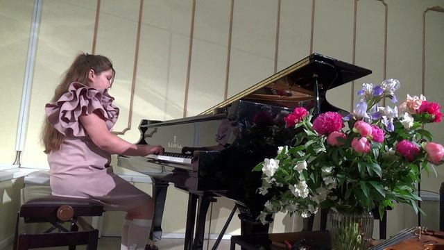 София Юлгушева - Оскар Больк, Сонатина