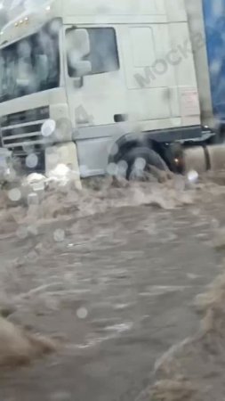 В Москве затопило 15 км МКАД
