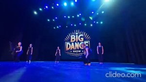 Выступление танцевального коллектива "Тянись к звездам"