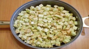 Баклажаны жареные с чесноком и сметаной
