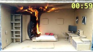 Горит комната из картона! Имитация возгорания в миниатюрной комнате!