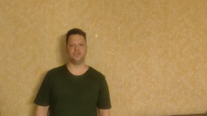 Исполняю старинную народную песню "Звенит звонок и тройка мчится"