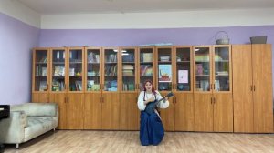 Лобзина Софья - "Коло саду Ванька ходит" - лирич., припевки под наигрыш "Цыганочка"