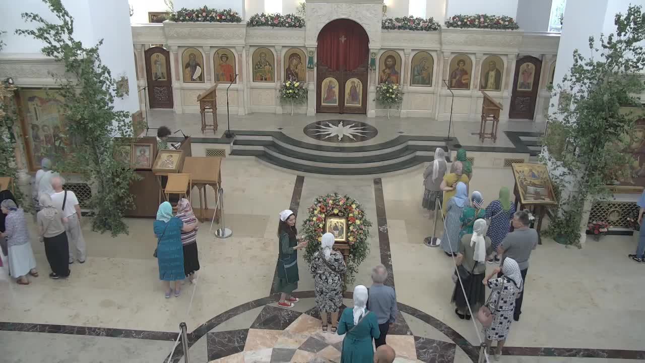 День Святой Троицы. Пятидесятница. Ранняя Литургия.