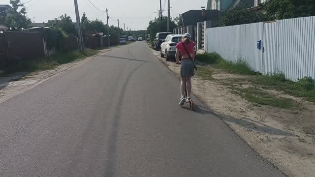 ДЕНЬ С НАМИ / ГУЛЯЕМ ПО ДЕРЕВНЕ смотреть онлайн