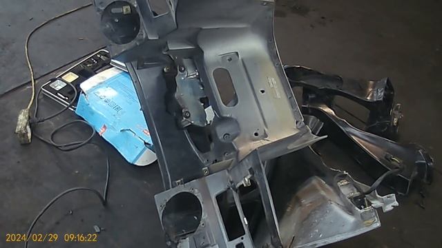 голдвинг 1500 пайка пластика морды  врезка мотора стекл? смотреть онлайн