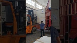 Загрузка офсетной печатной машины в Китае